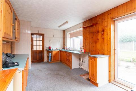 24 Brinkhill Crescent, Clifton, Nottingham, NG11 8GN