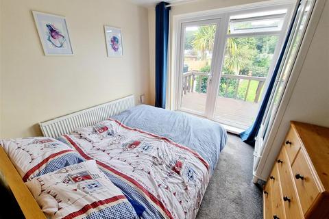 6 Compass West, Tregadillett, Launceston, PL15 7EA