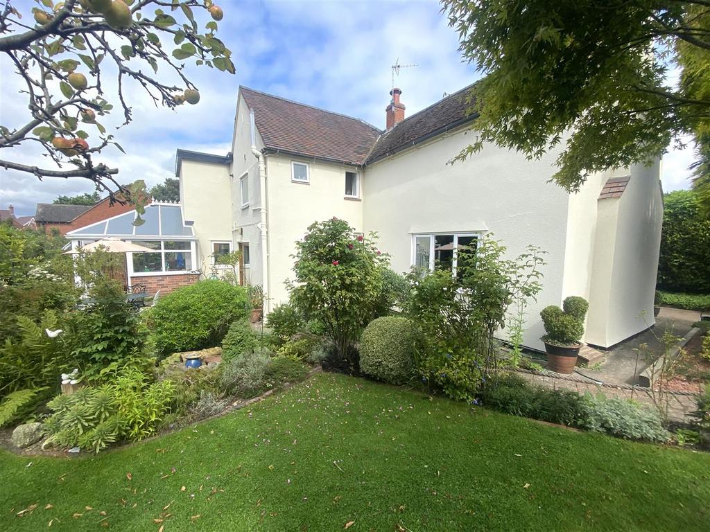 Parrs Lane, Bayston Hill, Shrewsbury 4 bed detached house for sale £475,000