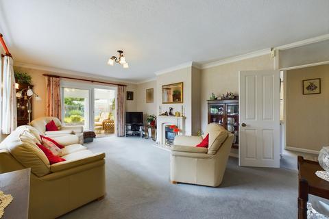 9 Cornwallis Gardens, Broadstairs, CT10 1DW