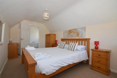 3 bedroom semi-detached bungalow for sale - SALTERNS VILLAGE, SEAVIEW