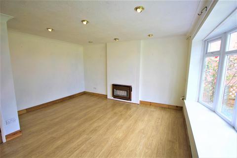 18 Greenacres Drive, Uttoxeter, ST14 7EB