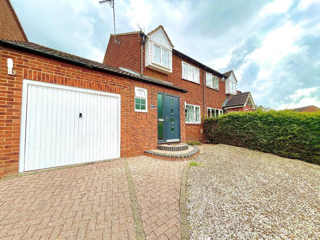 Skipton Close, East Hunsbury, Northampton NN4 3 bed semidetached house