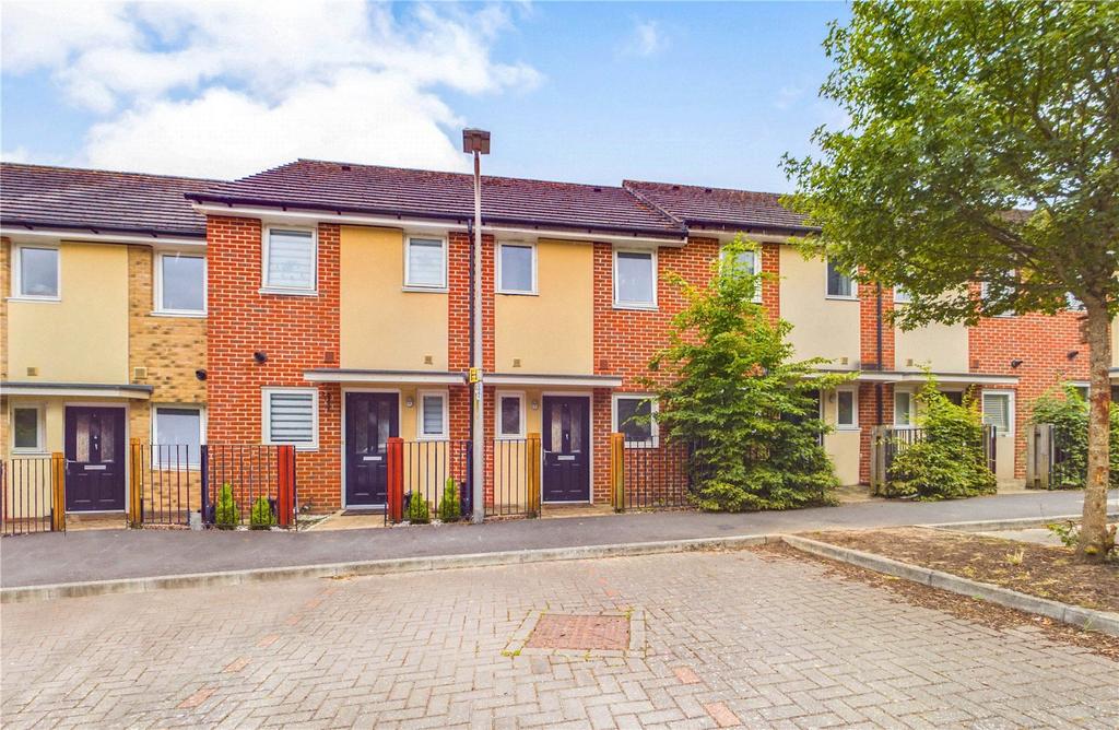 Tay Road, Tilehurst, Reading, Berkshire, RG30 2 bed terraced house to