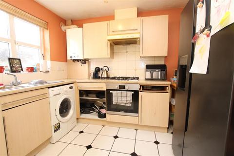 20 Powell Avenue, Dartford, DA2 6NT