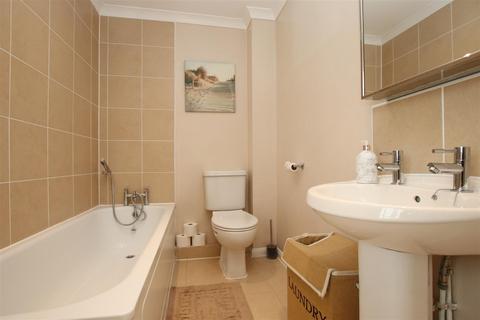 11a Turner Road, Bean, Dartford, DA2 8BA