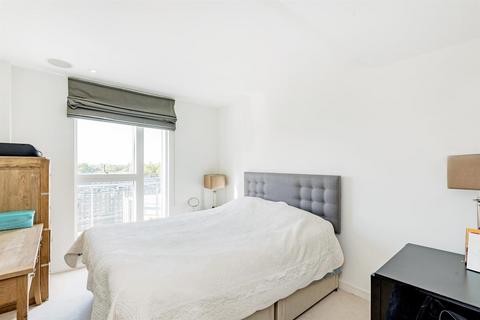 3 bedroom flat to rent, Moore House, Grosvenor Waterside, 2 Gatliff Road, London, SW1W