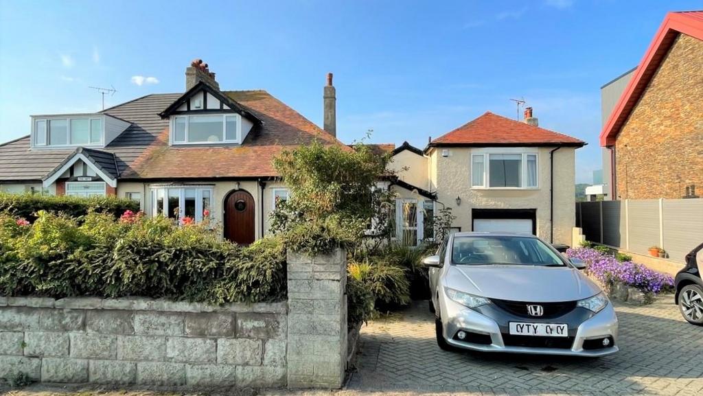 Marine Drive, Rhos On Sea, Colwyn Bay 4 bed semidetached house for