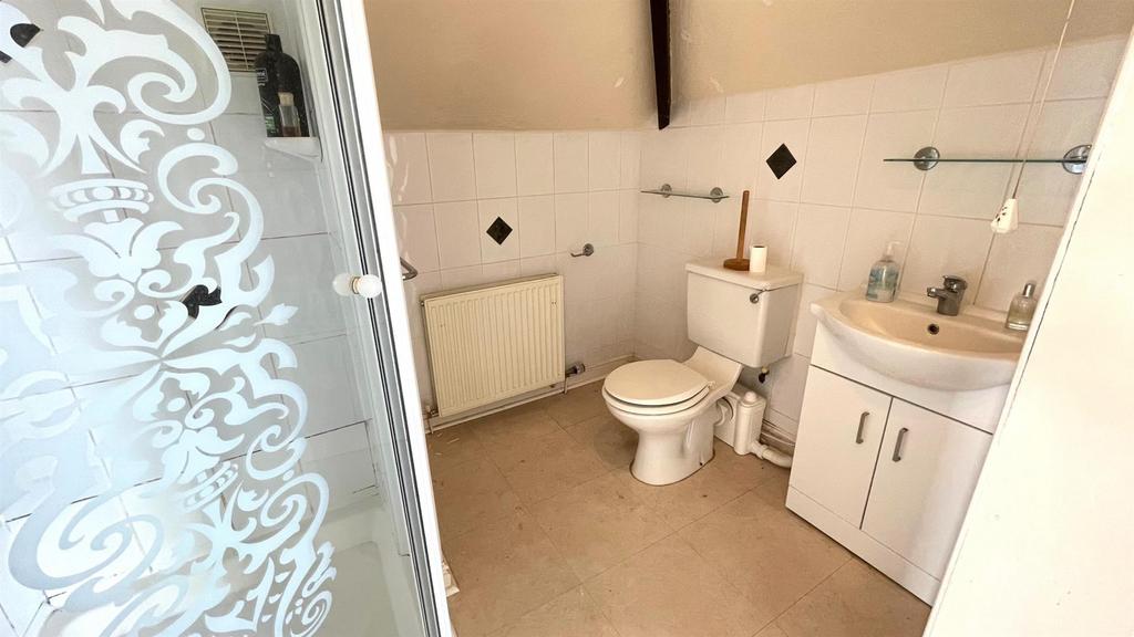 En suite shower room
