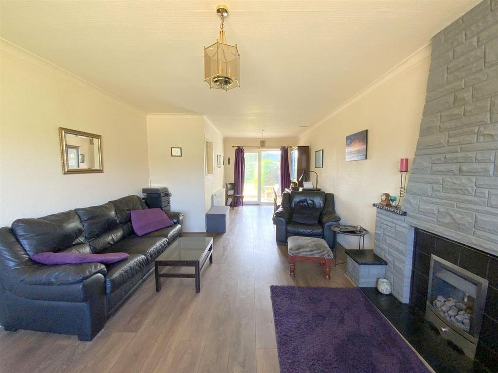 Chichester Road, Cleethorpes 3 bed semidetached house for sale £200,000