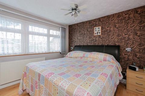 3 bedroom semi-detached house for sale, Summerhouse Lane, West Drayton UB7