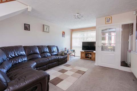 3 bedroom semi-detached house for sale, Summerhouse Lane, West Drayton UB7