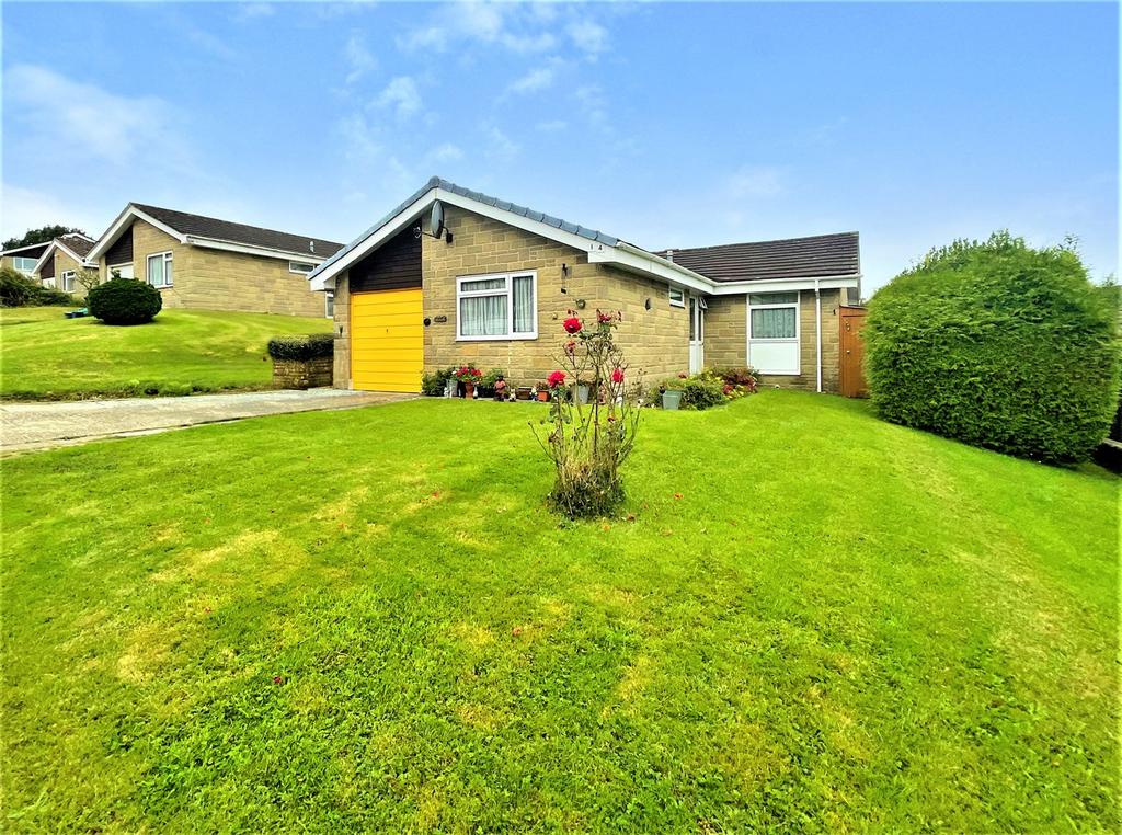 Woodbury Way, Axminster, Devon, EX13 3 bed detached bungalow for sale