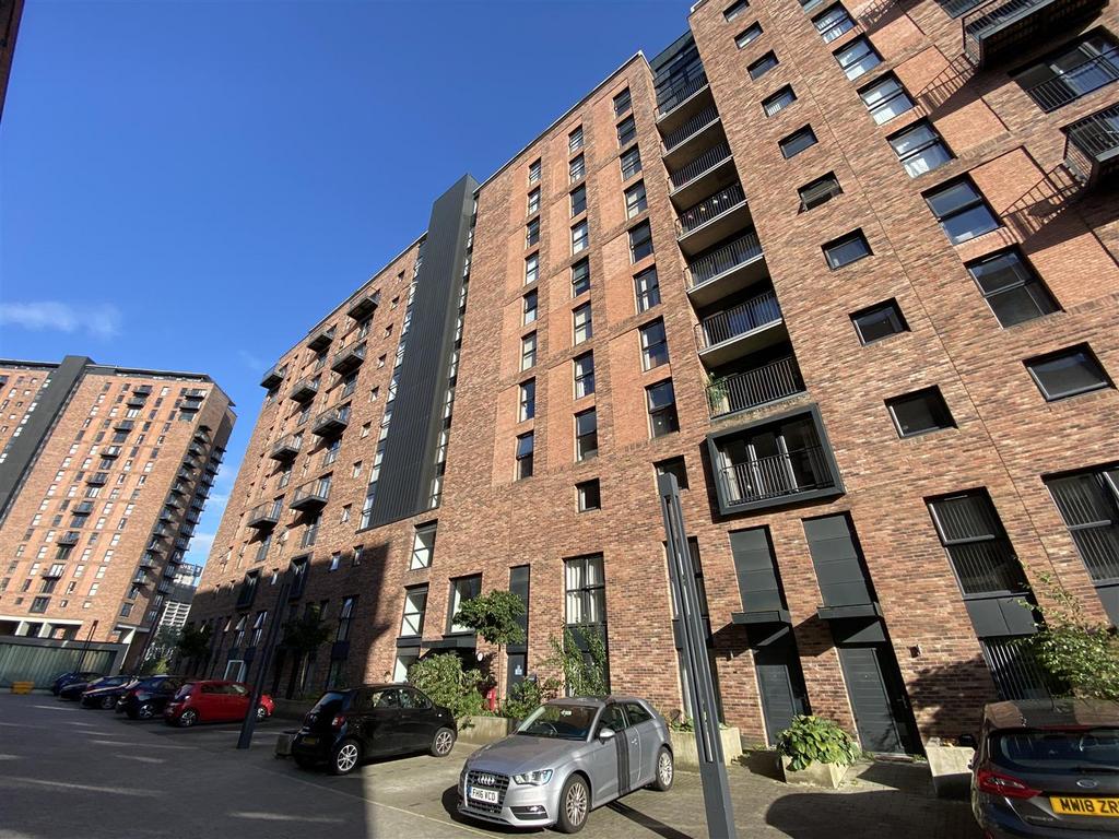 Wilburn Basin (Block D) Ordsall Lane... 3 bed apartment £1,800 pcm (£