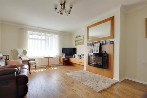 46a Brighton Road, Lancing, BN15 8ET