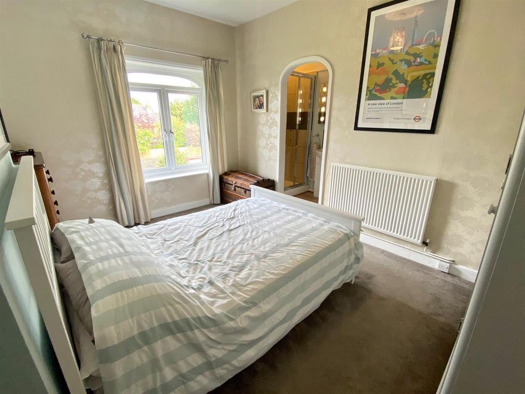 Knowl road 109 bed 1.jpg