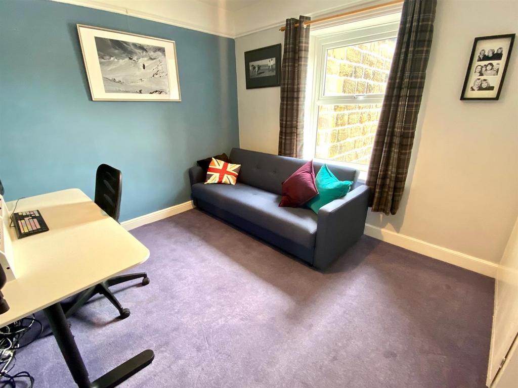 Knowl road 109 bed 3.jpg