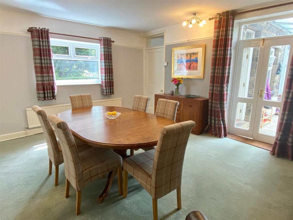 Knowl road 109 din room 3.jpg