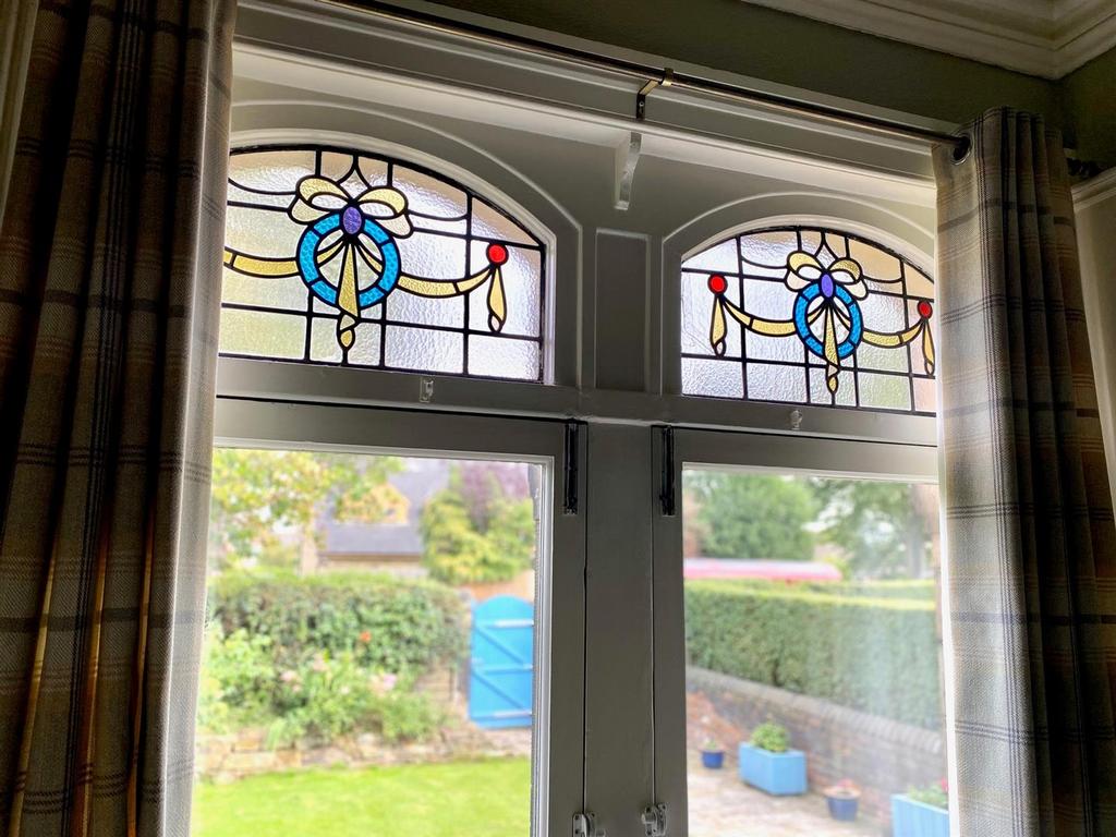 Knowl road 109 leaded glass.jpg