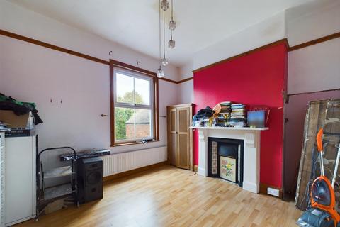 5 bedroom semi-detached house for sale, Bessingby Road, Bridlington