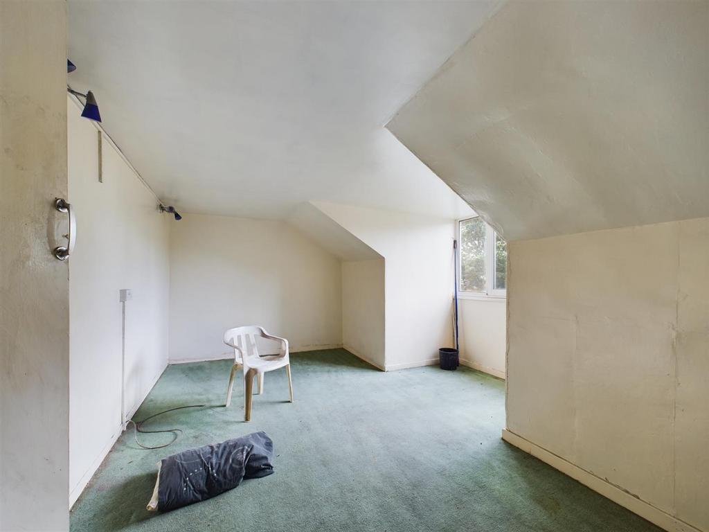 Bedroom: