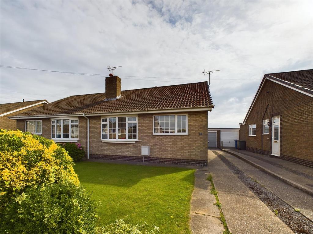 South Sea Avenue, Flamborough 2 bed semidetached bungalow for sale £