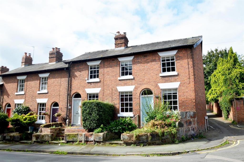 Drinkwater Street, Mountfields, Shrewsbury 2 bed end of terrace house