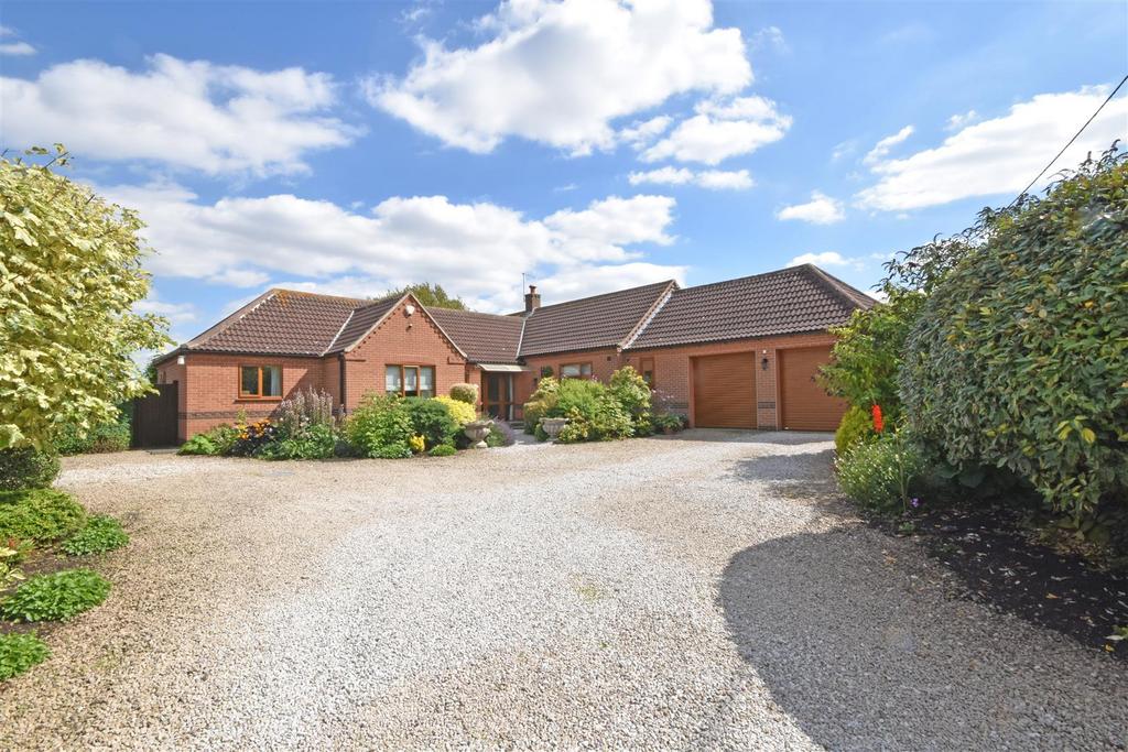 Mill Road, Elston, Newark 4 bed detached bungalow for sale £600,000