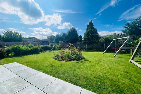 5 bedroom detached bungalow for sale, Manor Close, Bleasby, Nottingham