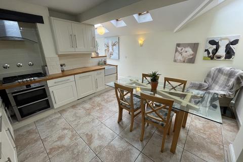 3 bedroom terraced house for sale - CLENT - Bromsgrove Road