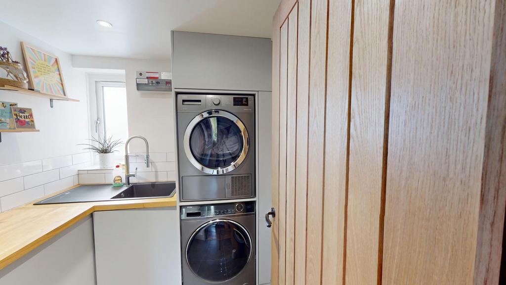 25-Coates-Lane-08312023 082731.jpg