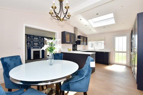 2 bedroom park home for sale, Faversham Road, Seasalter, Whitstable, Kent