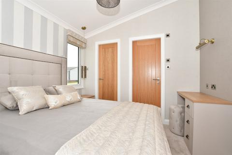 2 bedroom park home for sale, Faversham Road, Seasalter, Whitstable, Kent