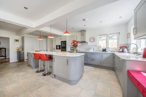 4 bedroom detached house for sale, Lower Washfield, Tiverton, Devon