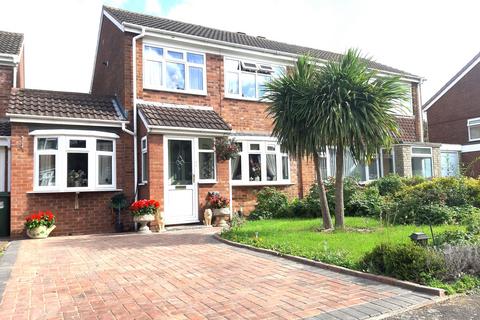 4 bedroom semi-detached house for sale, Meadow Park, Tamworth, B79