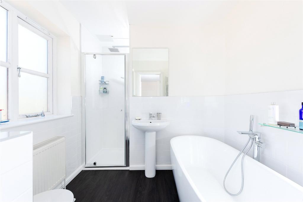 En Suite Bathroom