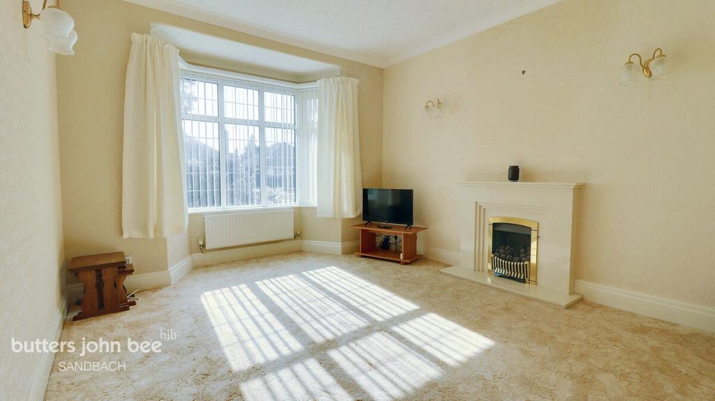 Twemlow Avenue, Sandbach 2 bed detached bungalow for sale £325,000