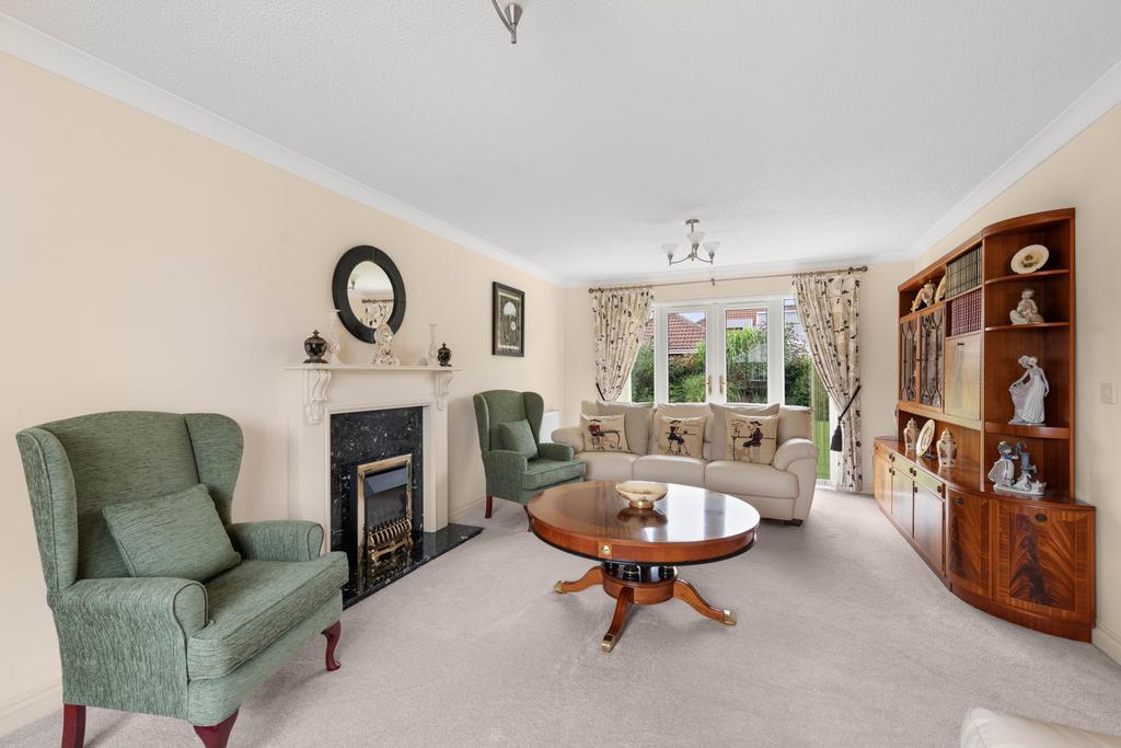 Ashton Hall Drive, Boston, PE21 4 bed detached house £325,000
