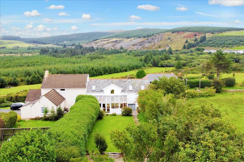 Penbrist, Rosebush, Rosebush, Clunderwen 2 bed semidetached house for sale £275,000