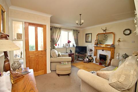 47 Warwick Close, Bury, BL8 1RT