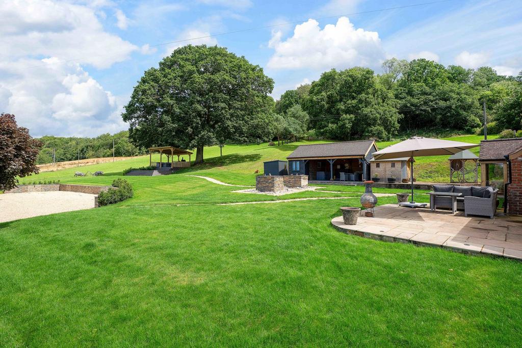 Old Birchend Farm, Castle Frome, Ledbury Herefordshire HR8 1HF 4 bed ...