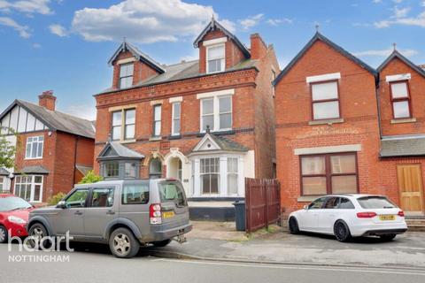 undefined, Trent Boulevard, Nottingham