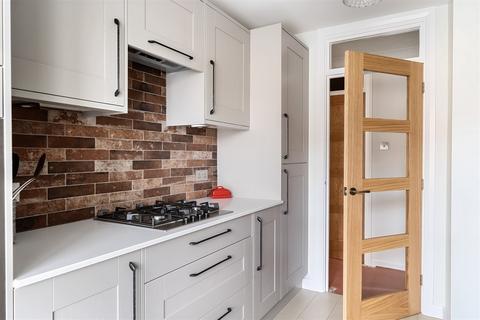 2 bedroom flat for sale - 35 Berkeley Court, The Esplanade, Bognor Regis, PO21
