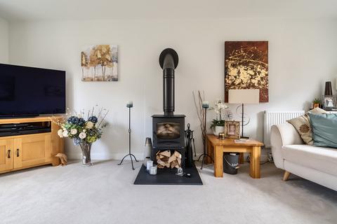 7 Coates Drive, Pinvin, Pershore, WR10 2DH