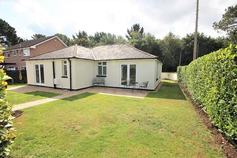 136 Springdale Road, Corfe Mullen, Wimborne, BH21 3QL