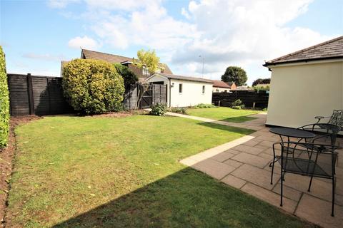 136 Springdale Road, Corfe Mullen, Wimborne, BH21 3QL