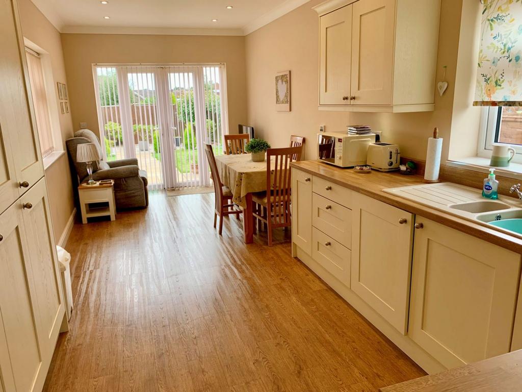 Open living kitchen/dining room