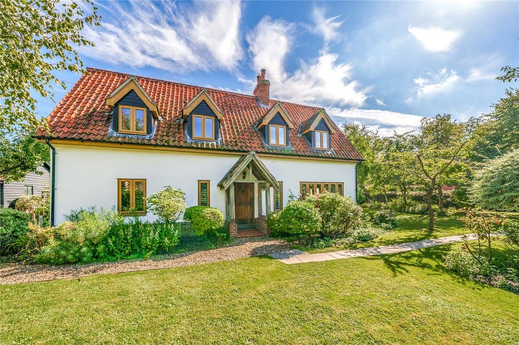 Moats Tye, Combs, Stowmarket, Suffolk, IP14 4 bed detached house for