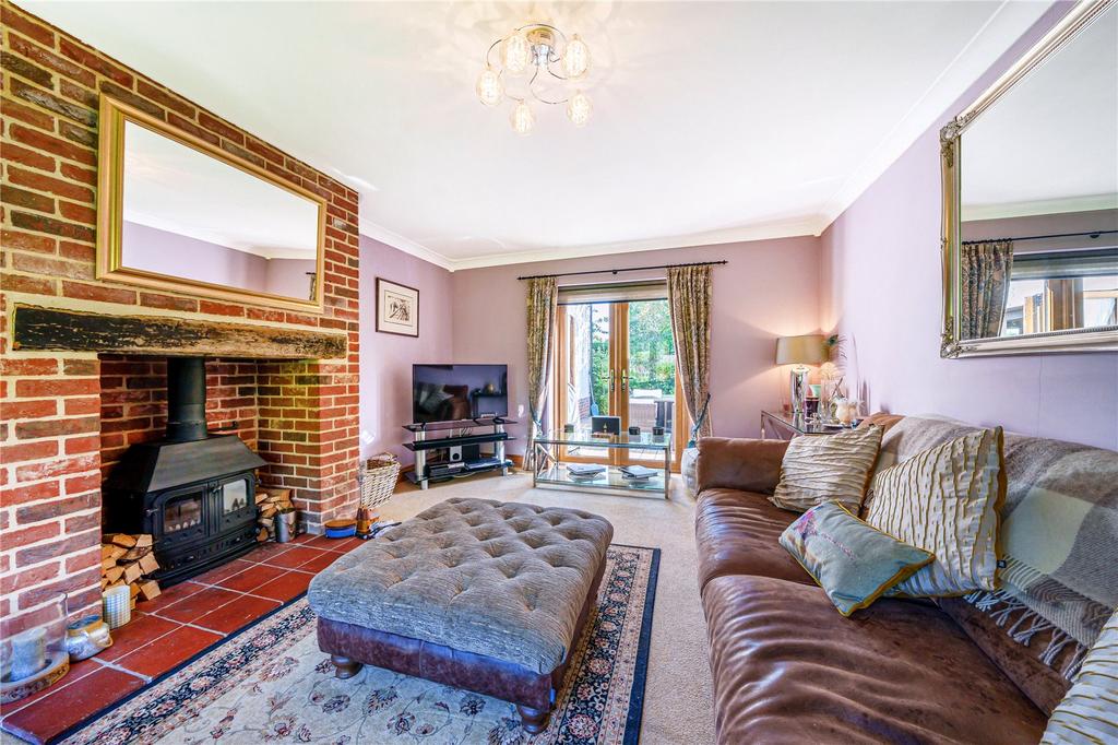 Moats Tye, Combs, Stowmarket, Suffolk, IP14 4 bed detached house for