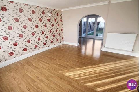 3 bedroom house to rent, Walkways, Canvey Island